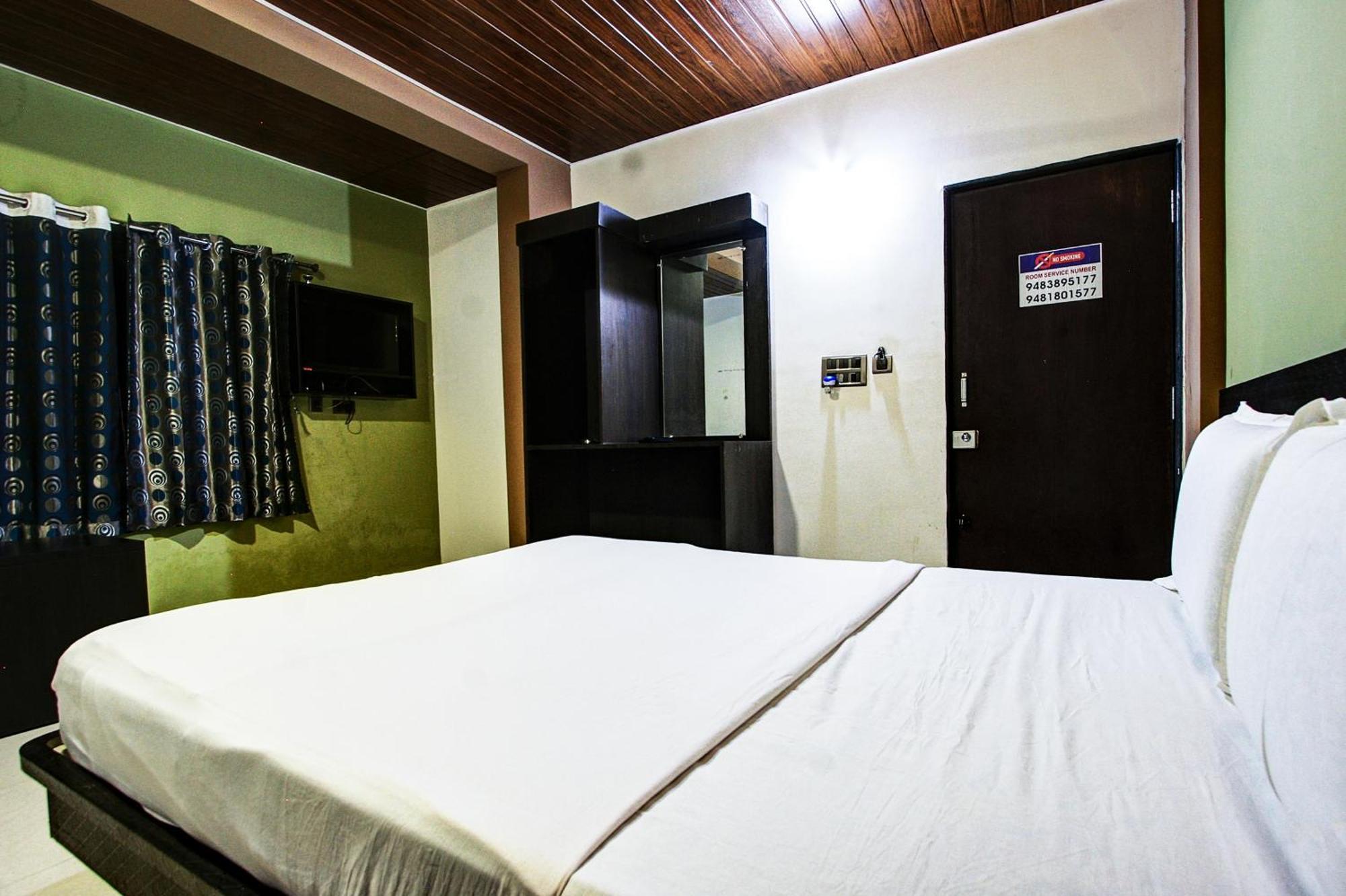 Hôtel Spot On 37197 Mallya Residency à Someshwar Extérieur photo