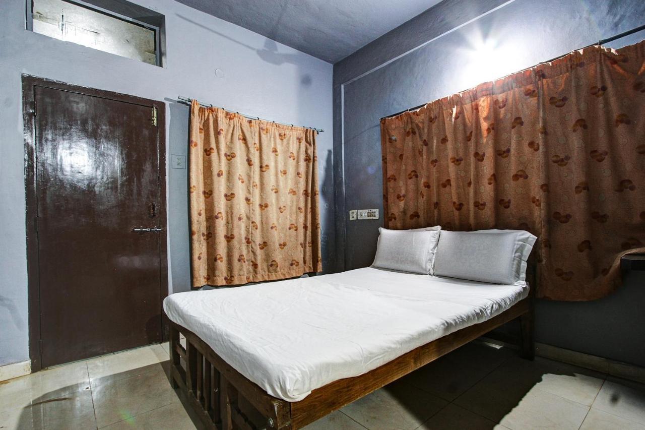 Hôtel Spot On 37197 Mallya Residency à Someshwar Extérieur photo
