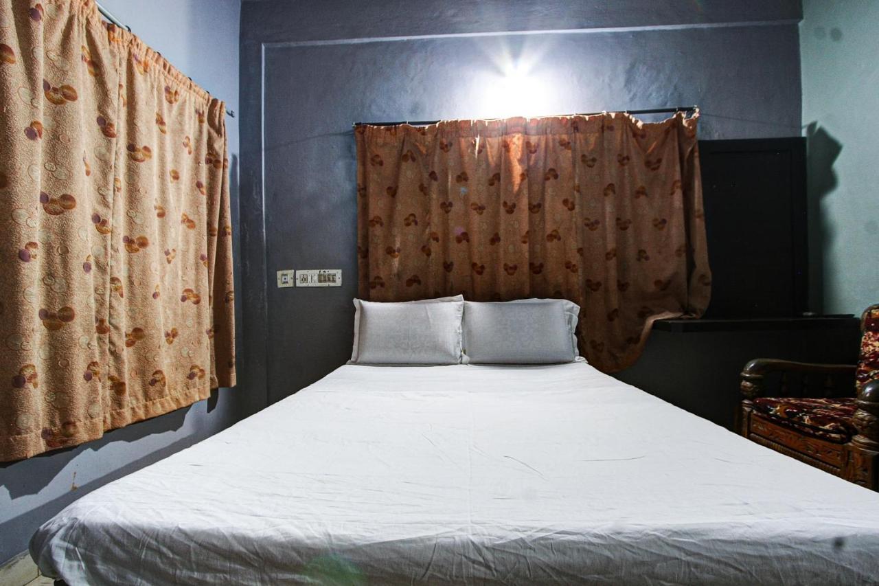 Hôtel Spot On 37197 Mallya Residency à Someshwar Extérieur photo
