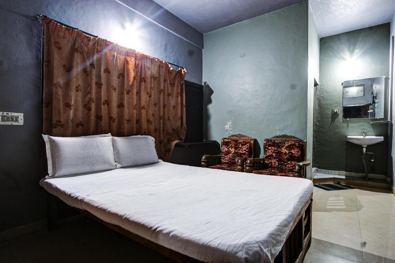 Hôtel Spot On 37197 Mallya Residency à Someshwar Extérieur photo